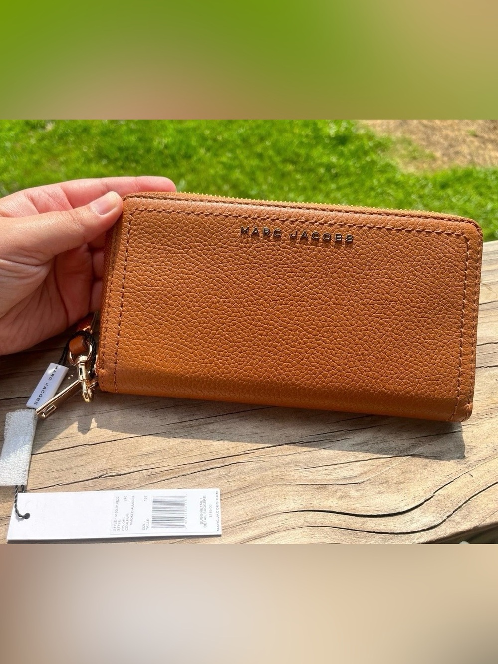 Marc Jacobs brown leather wallet 🧡 NEW